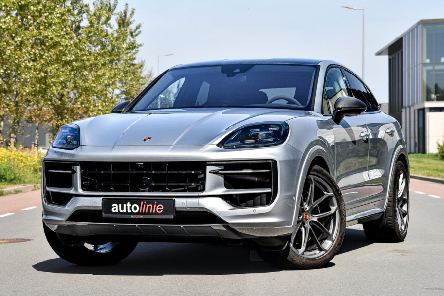 Porsche Cayenne Coupé 3.0 E-Hybrid. GT Pakket. Carbon, Leder, Softcl, Luchtv, BTW, ACC, 360, 18 Weg, Trekh, Bose, Keyless, Stuurvw