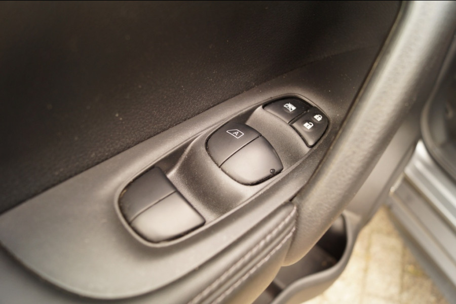 Nissan X-Trail 1.3 DIG-T Automaat Business -PANO-LEER-TREKHAAK-