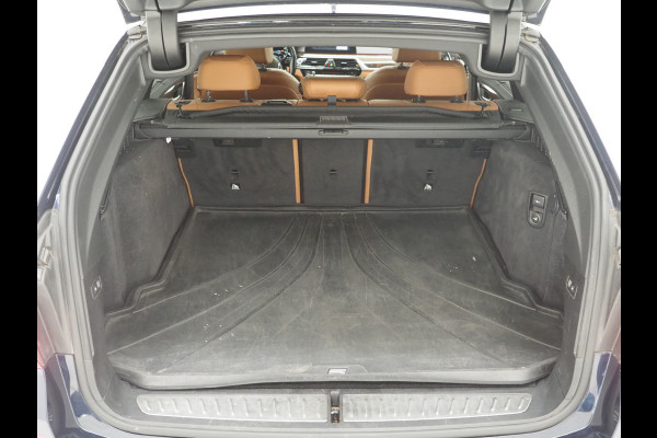 BMW 5 Serie Touring 530i High Executive | Head Up | Leder | Keyless | Camera | Trekhaak