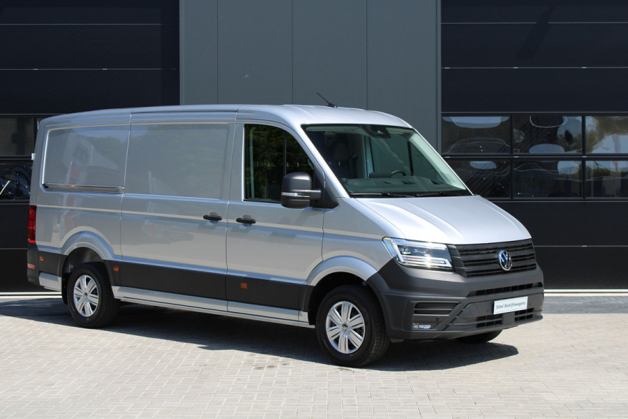 Volkswagen Crafter 35 2.0 TDI L3H2 177pk - Facelift - Navigatie - LED - Geveerde stoel - Virtual cockpit - Camera - Verwarmd stuur - Stoelverwarmin