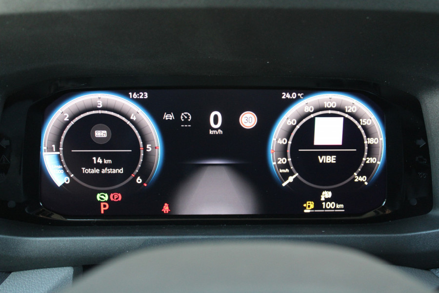 Volkswagen Crafter 35 2.0 TDI L3H2 177pk - Facelift - Navigatie - LED - Geveerde stoel - Virtual cockpit - Camera - Verwarmd stuur - Stoelverwarmin