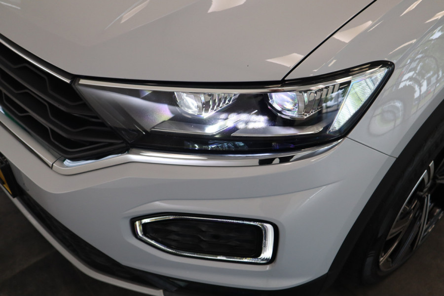 Volkswagen T-Roc 1.5 TSI Style 150pk Panoramadak Full-Led 18'lmv