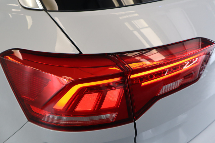 Volkswagen T-Roc 1.5 TSI Style 150pk Panoramadak Full-Led 18'lmv