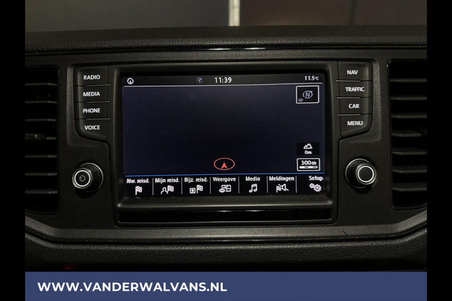Volkswagen Crafter 2.0 TDI 140 pk L3H2 L2H1 Euro6 Airco | Camera | Navigatie | 3000kg Trekhaak | Imperiaal Apple Carplay, Android Auto, Parkeersensoren, Bijrijdersbank