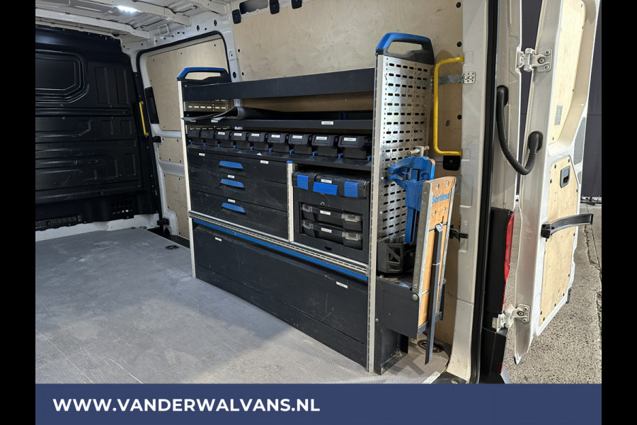 Volkswagen Crafter 2.0 TDI 140 pk L3H2 L2H1 Euro6 Airco | Camera | Navigatie | 3000kg Trekhaak | Imperiaal Apple Carplay, Android Auto, Parkeersensoren, Bijrijdersbank