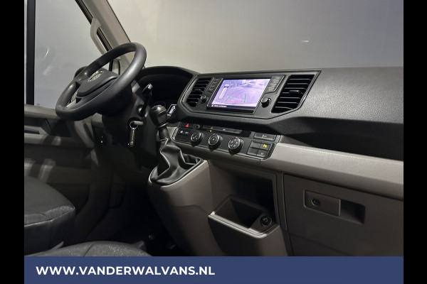 Volkswagen Crafter 2.0 TDI 140 pk L3H2 L2H1 Euro6 Airco | Camera | Navigatie | 3000kg Trekhaak | Imperiaal Apple Carplay, Android Auto, Parkeersensoren, Bijrijdersbank