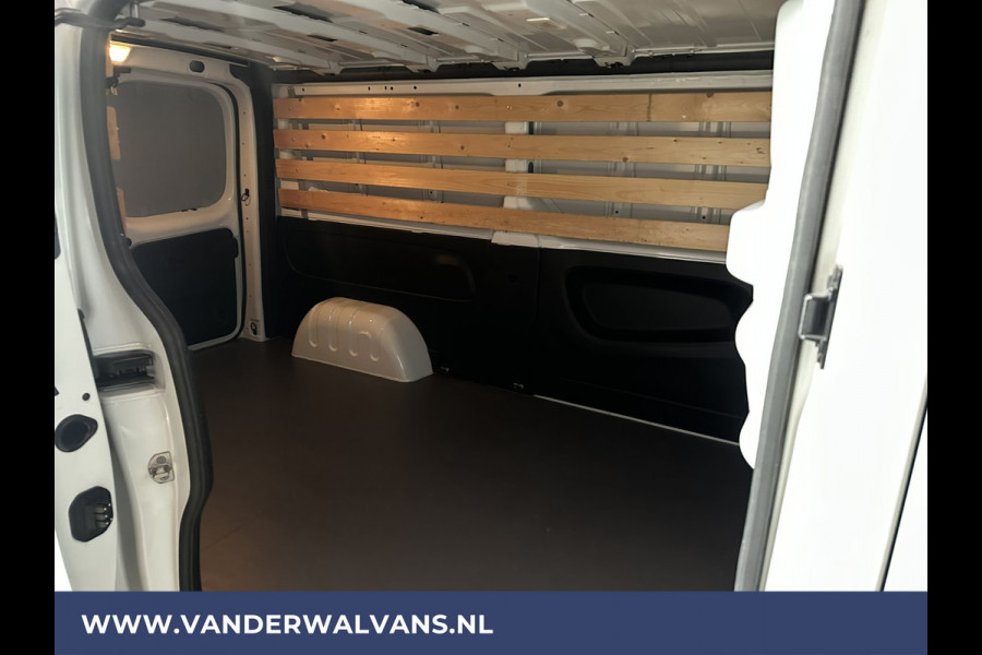 Fiat Talento 2.0 MultiJet 146pk L2H1 Euro6 Airco | Navigatie | Imperiaal | Trekhaak | Cruisecontrol Bijrijdersbank