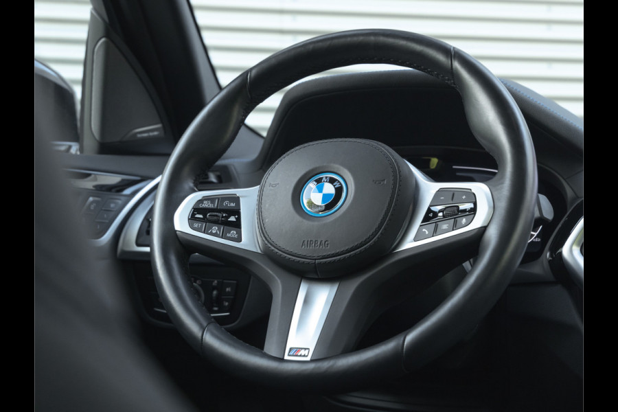 BMW iX3 High Executive - Pano - Driving Ass Prof - Head-up