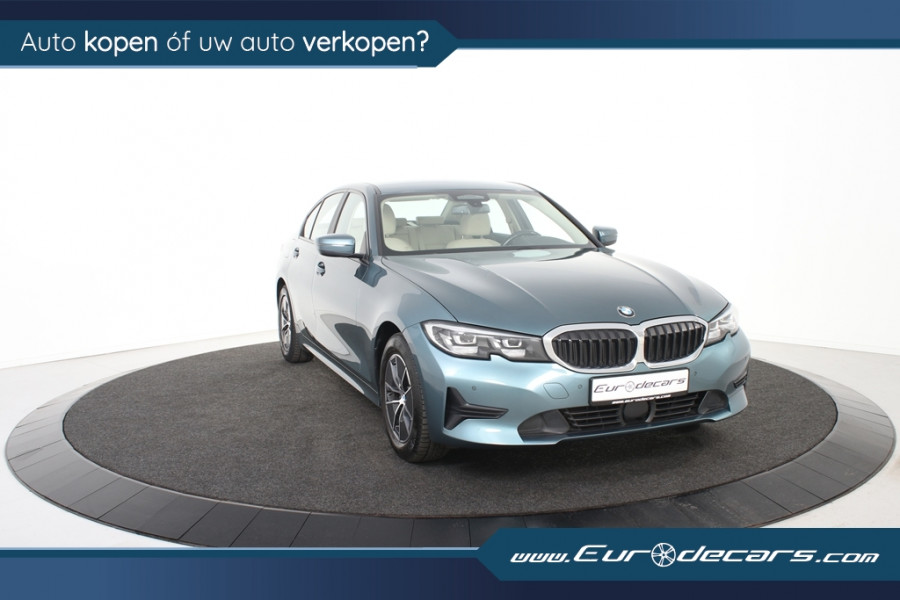 BMW 3 Serie 318i Luxury *1ste Eigenaar*Leer*Navigatie*Stoelverwarming*Parkassist*