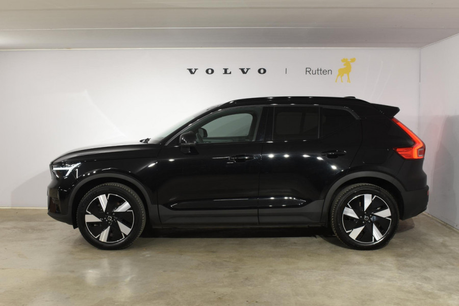Volvo XC40 252PK Single Motor Extended Range Plus / Navigatie / Camera / Parkeersensoren / Adaptieve Cruisecontrol / Stuur-Stoelverwarming / LM Velgen / Trekhaak /