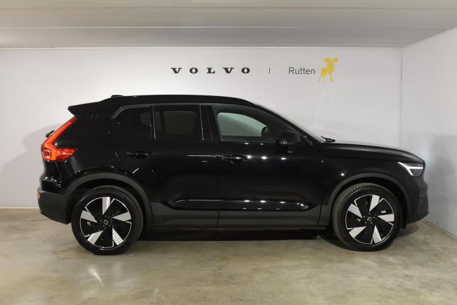 Volvo XC40 252PK Single Motor Extended Range Plus / Navigatie / Camera / Parkeersensoren / Adaptieve Cruisecontrol / Stuur-Stoelverwarming / LM Velgen / Trekhaak /