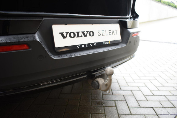 Volvo XC40 252PK Single Motor Extended Range Plus / Navigatie / Camera / Parkeersensoren / Adaptieve Cruisecontrol / Stuur-Stoelverwarming / LM Velgen / Trekhaak /