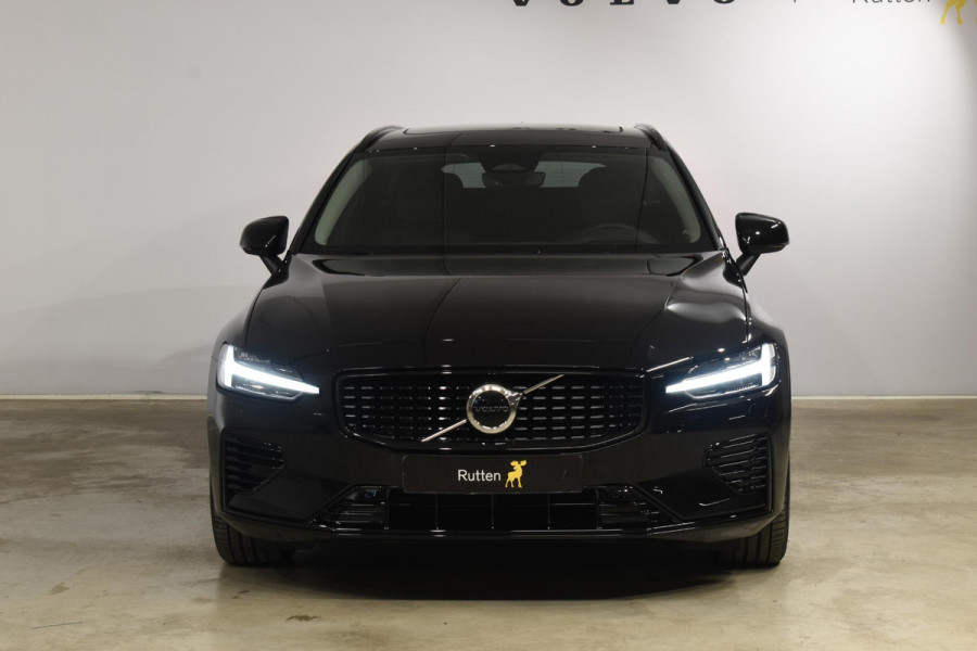 Volvo V60 T6 350PK AWD Ultra Dark / Navigatie / Adaptieve Cruisecontrol / Elektrische Stoelen / Harman Kardon / LM Velgen / Trekhaak /