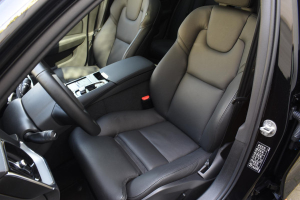 Volvo V60 T6 350PK AWD Ultra Dark / Navigatie / Adaptieve Cruisecontrol / Elektrische Stoelen / Harman Kardon / LM Velgen / Trekhaak /