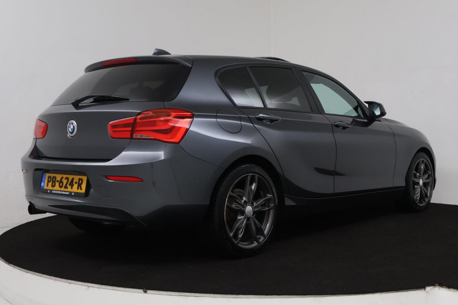 BMW 1-serie 118i Corporate Lease Executive Automaat (PANORAMADAK, NAVIGATIE, PARKEERSENSOREN)