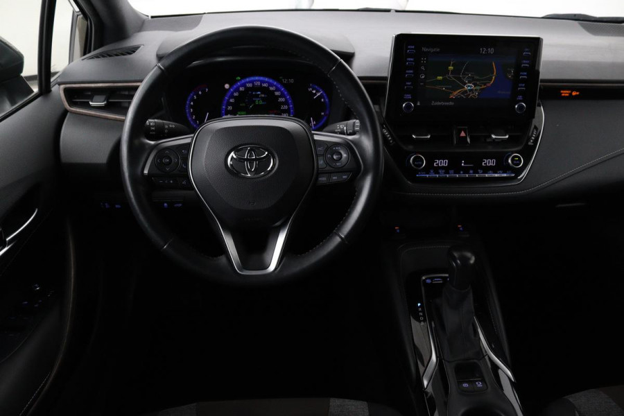 Toyota Corolla 1.8 Hybrid Trek | Trekhaak | Stoelverwarming | Adaptive cruise | Carplay | Camera | Navigatie | Keyless | Full LED