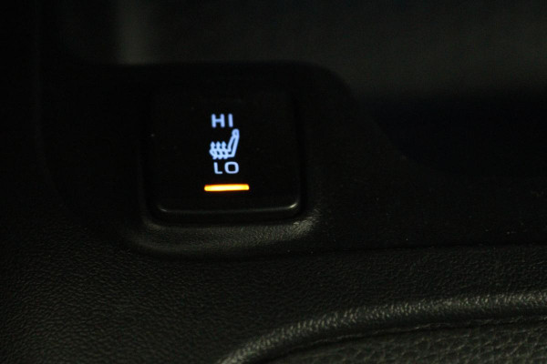 Toyota Corolla 1.8 Hybrid Trek | Trekhaak | Stoelverwarming | Adaptive cruise | Carplay | Camera | Navigatie | Keyless | Full LED