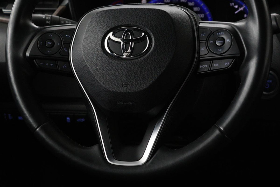 Toyota Corolla 1.8 Hybrid Trek | Trekhaak | Stoelverwarming | Adaptive cruise | Carplay | Camera | Navigatie | Keyless | Full LED