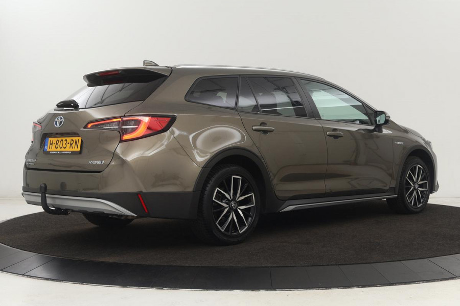 Toyota Corolla 1.8 Hybrid Trek | Trekhaak | Stoelverwarming | Adaptive cruise | Carplay | Camera | Navigatie | Keyless | Full LED