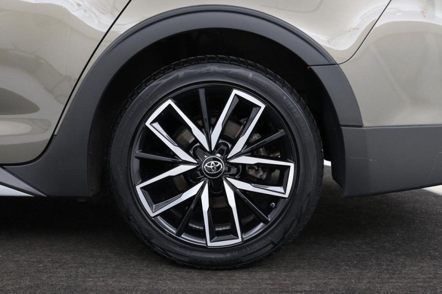 Toyota Corolla 1.8 Hybrid Trek | Trekhaak | Stoelverwarming | Adaptive cruise | Carplay | Camera | Navigatie | Keyless | Full LED