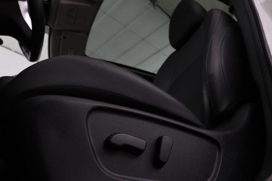 Nissan QASHQAI 1.3 DIG-T Tekna | Panoramadak | Stoelverwarming | Trekhaak | 360 camera | Full LED | Carplay | Navigatie | Keyless