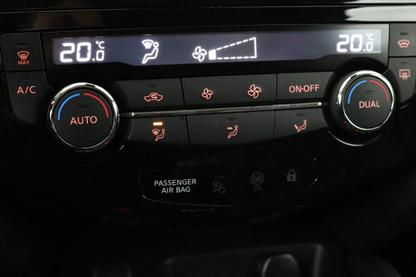 Nissan QASHQAI 1.3 DIG-T Tekna | Panoramadak | Stoelverwarming | Trekhaak | 360 camera | Full LED | Carplay | Navigatie | Keyless