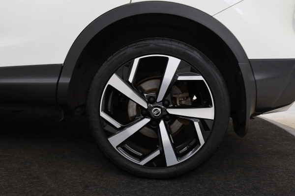 Nissan QASHQAI 1.3 DIG-T Tekna | Panoramadak | Stoelverwarming | Trekhaak | 360 camera | Full LED | Carplay | Navigatie | Keyless