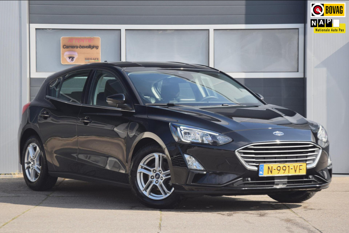 Ford Focus 1.0 EcoBoost Hybrid Trend Edition Business Ford Focus 1.0 EcoBoost Hybrid Trend Edition Business