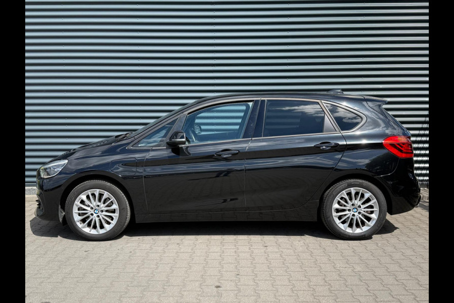 BMW 2 Serie Active Tourer 225xe iPerformance Sport Sport Plug in Hybrid | PHEV | Adaptive Cruise | Head-up Display | Carplay | LED | Stoelverwarming | Camera |