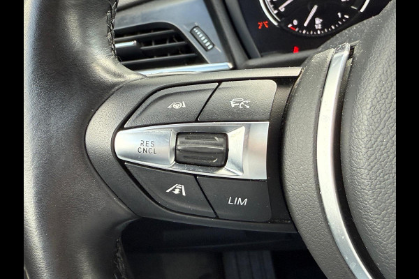 BMW 2 Serie Active Tourer 225xe iPerformance Sport Sport Plug in Hybrid | PHEV | Adaptive Cruise | Head-up Display | Carplay | LED | Stoelverwarming | Camera |