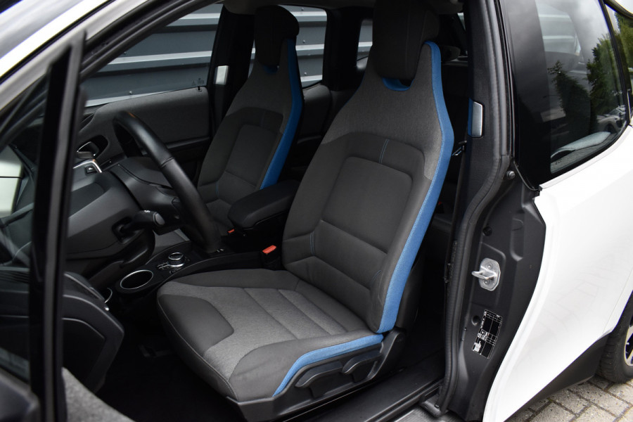 BMW i3 iPerformance 94Ah 33 kWh | Active Cruisecontrol | LED Light | Stoelverwarming | Driving Assistant Plus |