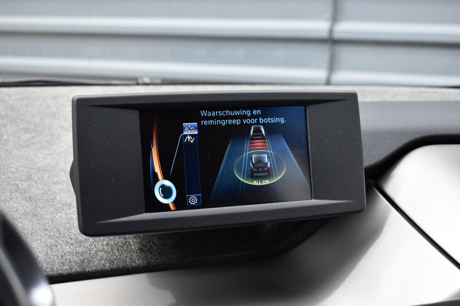 BMW i3 iPerformance 94Ah 33 kWh | Active Cruisecontrol | LED Light | Stoelverwarming | Driving Assistant Plus |