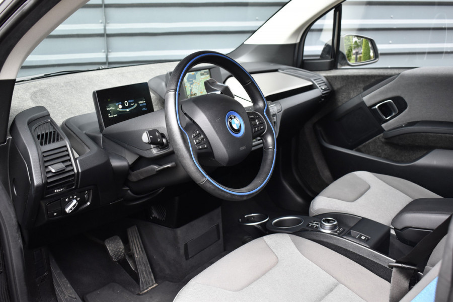 BMW i3 iPerformance 94Ah 33 kWh | Active Cruisecontrol | LED Light | Stoelverwarming | Driving Assistant Plus |