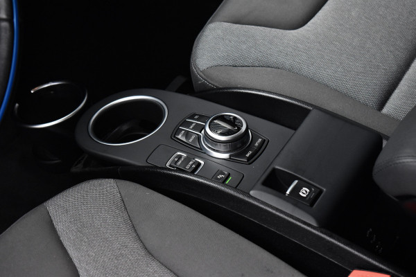 BMW i3 iPerformance 94Ah 33 kWh | Active Cruisecontrol | LED Light | Stoelverwarming | Driving Assistant Plus |