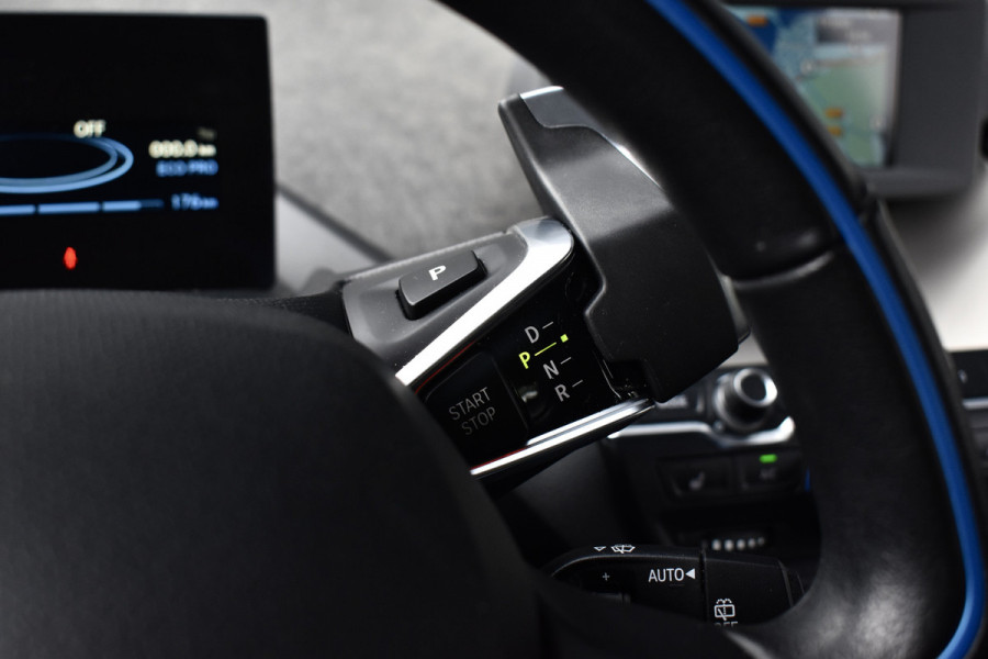 BMW i3 iPerformance 94Ah 33 kWh | Active Cruisecontrol | LED Light | Stoelverwarming | Driving Assistant Plus |
