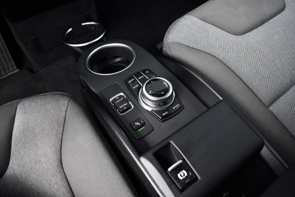 BMW i3 iPerformance 94Ah 33 kWh | Active Cruisecontrol | LED Light | Stoelverwarming | Driving Assistant Plus |