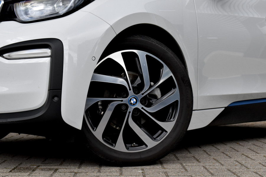BMW i3 iPerformance 94Ah 33 kWh | Active Cruisecontrol | LED Light | Stoelverwarming | Driving Assistant Plus |