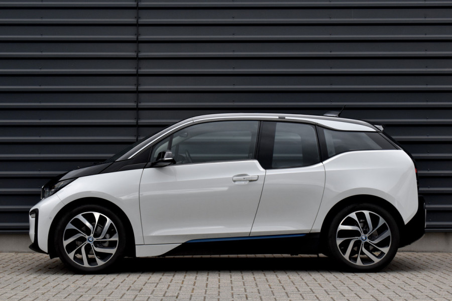 BMW i3 iPerformance 94Ah 33 kWh | Active Cruisecontrol | LED Light | Stoelverwarming | Driving Assistant Plus |