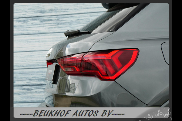 Audi Q3 35 TFSI S-Line Sport Trekhaak Carplay Leer Xenon Pdc