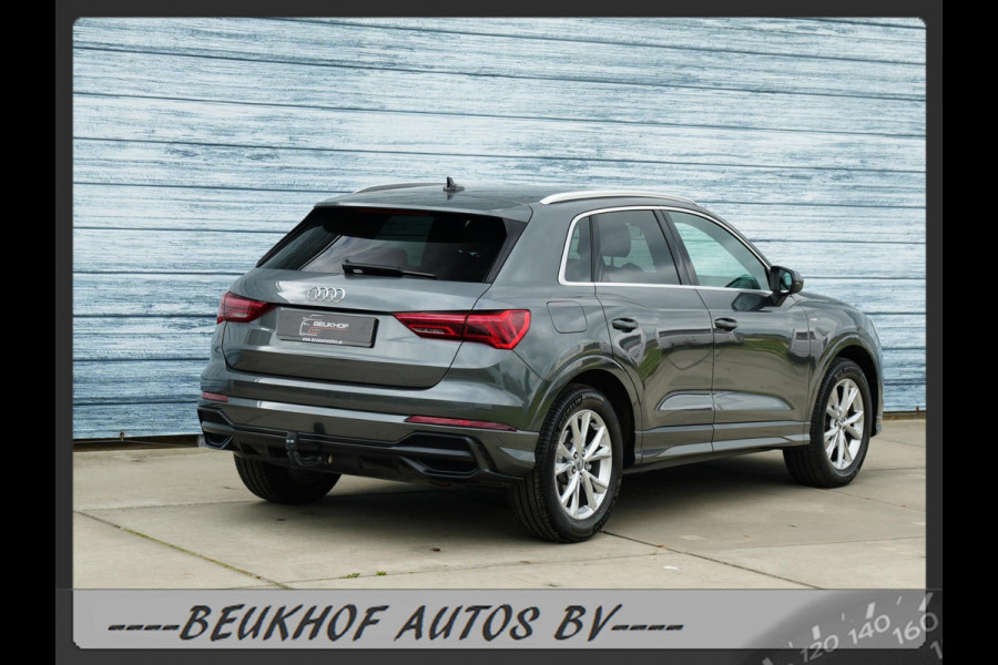 Audi Q3 35 TFSI S-Line Sport Trekhaak Carplay Leer Xenon Pdc