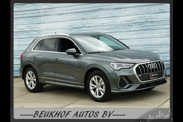 Audi Q3 35 TFSI S-Line Sport Trekhaak Carplay Leer Xenon Pdc