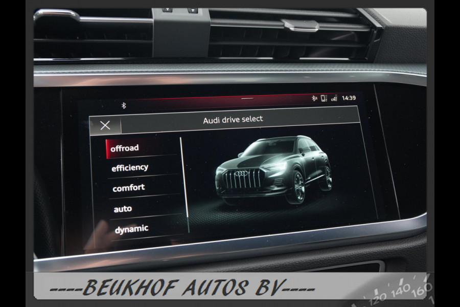 Audi Q3 35 TFSI S-Line Sport Trekhaak Carplay Leer Xenon Pdc