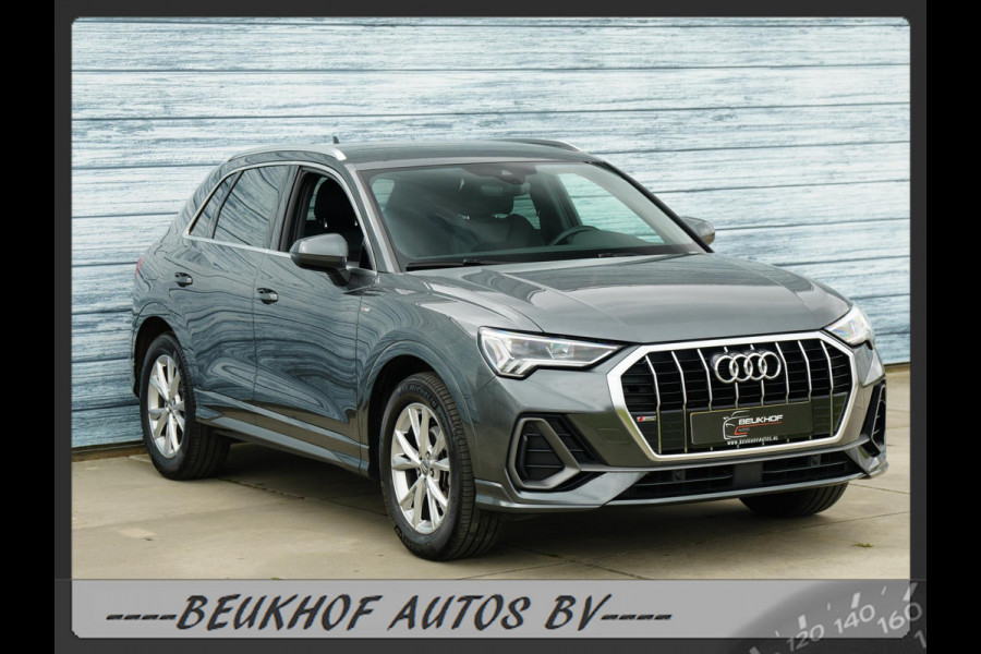 Audi Q3 35 TFSI S-Line Sport Trekhaak Carplay Leer Xenon Pdc