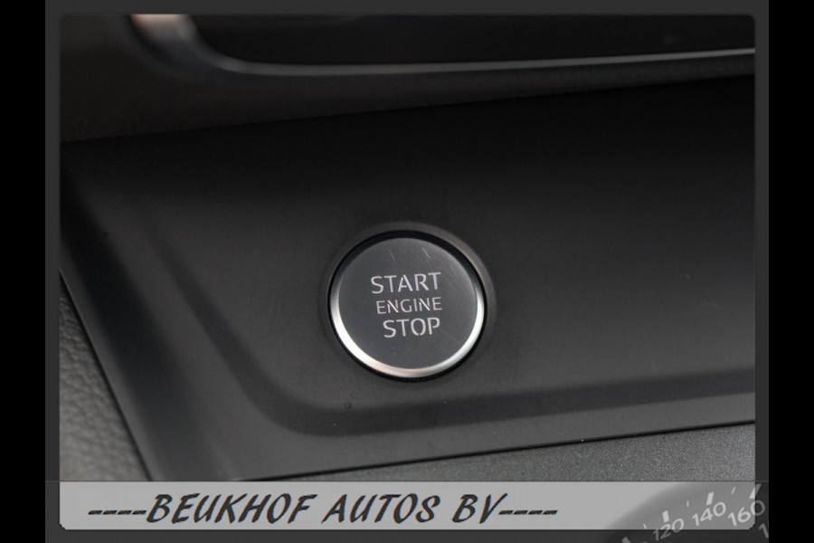 Audi Q3 35 TFSI S-Line Sport Trekhaak Carplay Leer Xenon Pdc