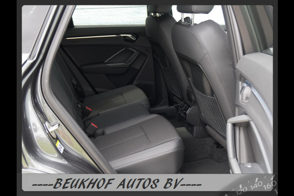 Audi Q3 35 TFSI S-Line Sport Trekhaak Carplay Leer Xenon Pdc