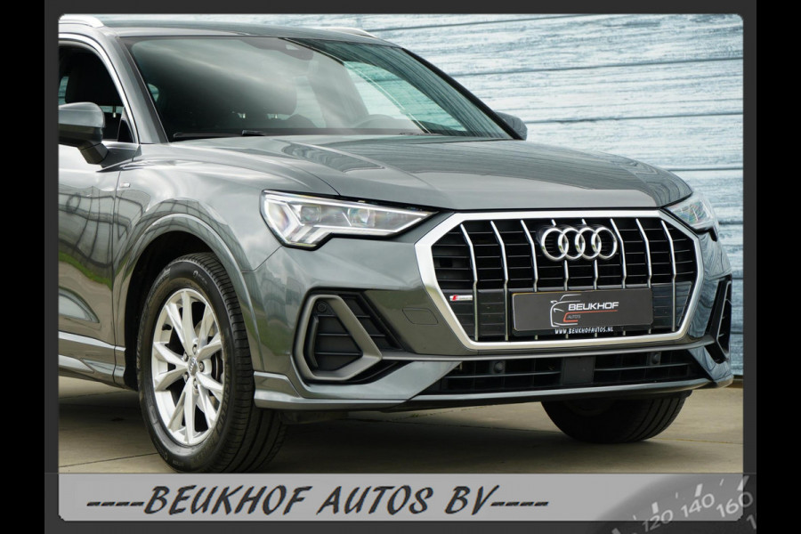 Audi Q3 35 TFSI S-Line Sport Trekhaak Carplay Leer Xenon Pdc