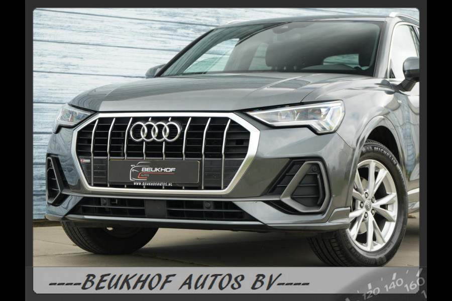 Audi Q3 35 TFSI S-Line Sport Trekhaak Carplay Leer Xenon Pdc