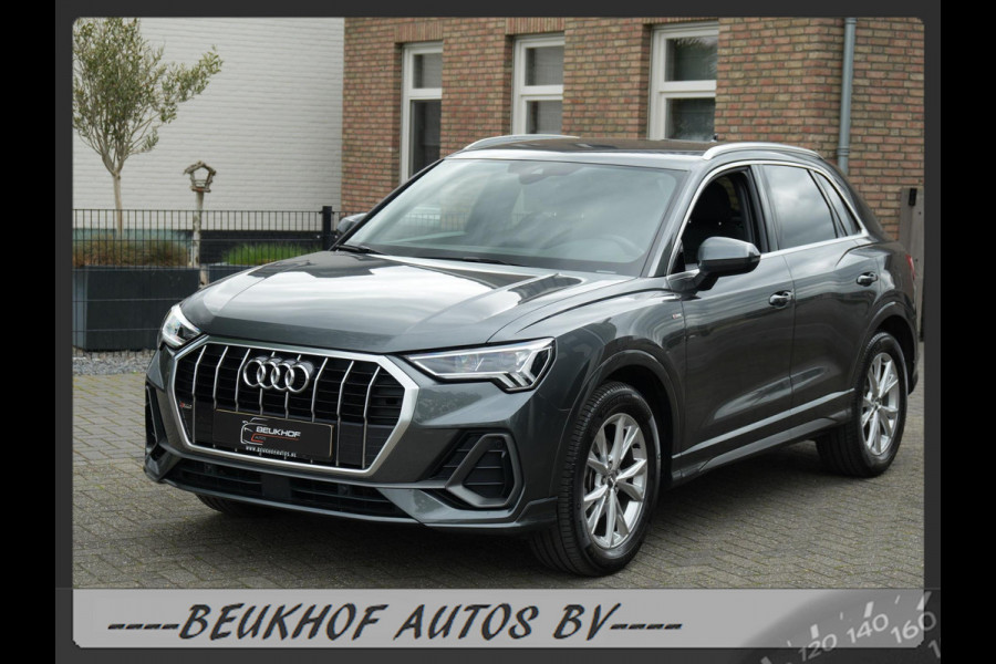 Audi Q3 35 TFSI S-Line Sport Trekhaak Carplay Leer Xenon Pdc