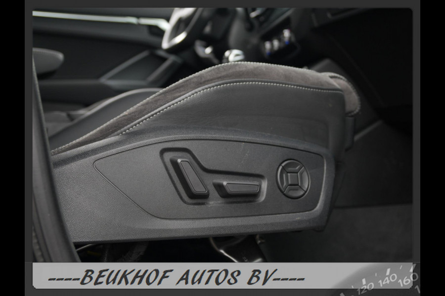 Audi Q3 35 TFSI S-Line Sport Trekhaak Carplay Leer Xenon Pdc