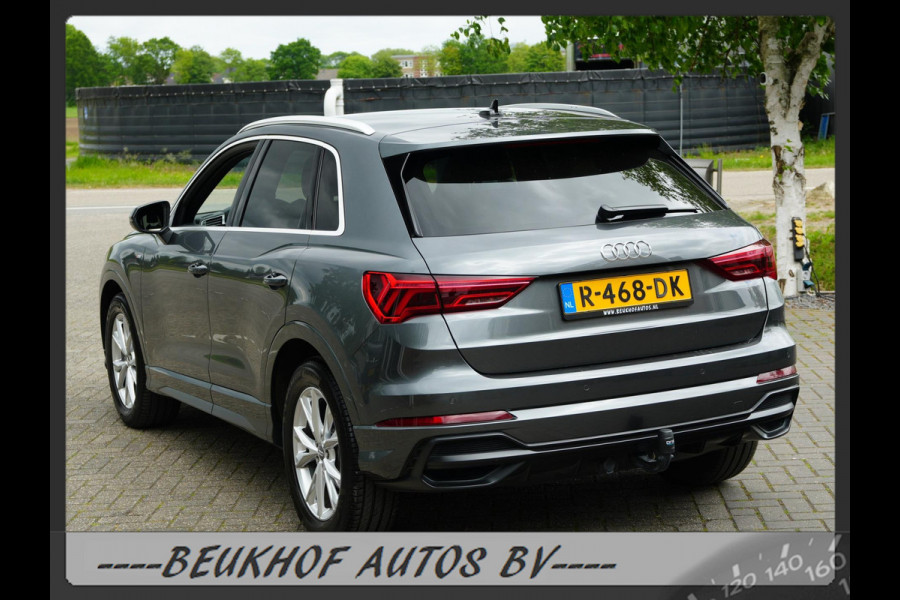 Audi Q3 35 TFSI S-Line Sport Trekhaak Carplay Leer Xenon Pdc